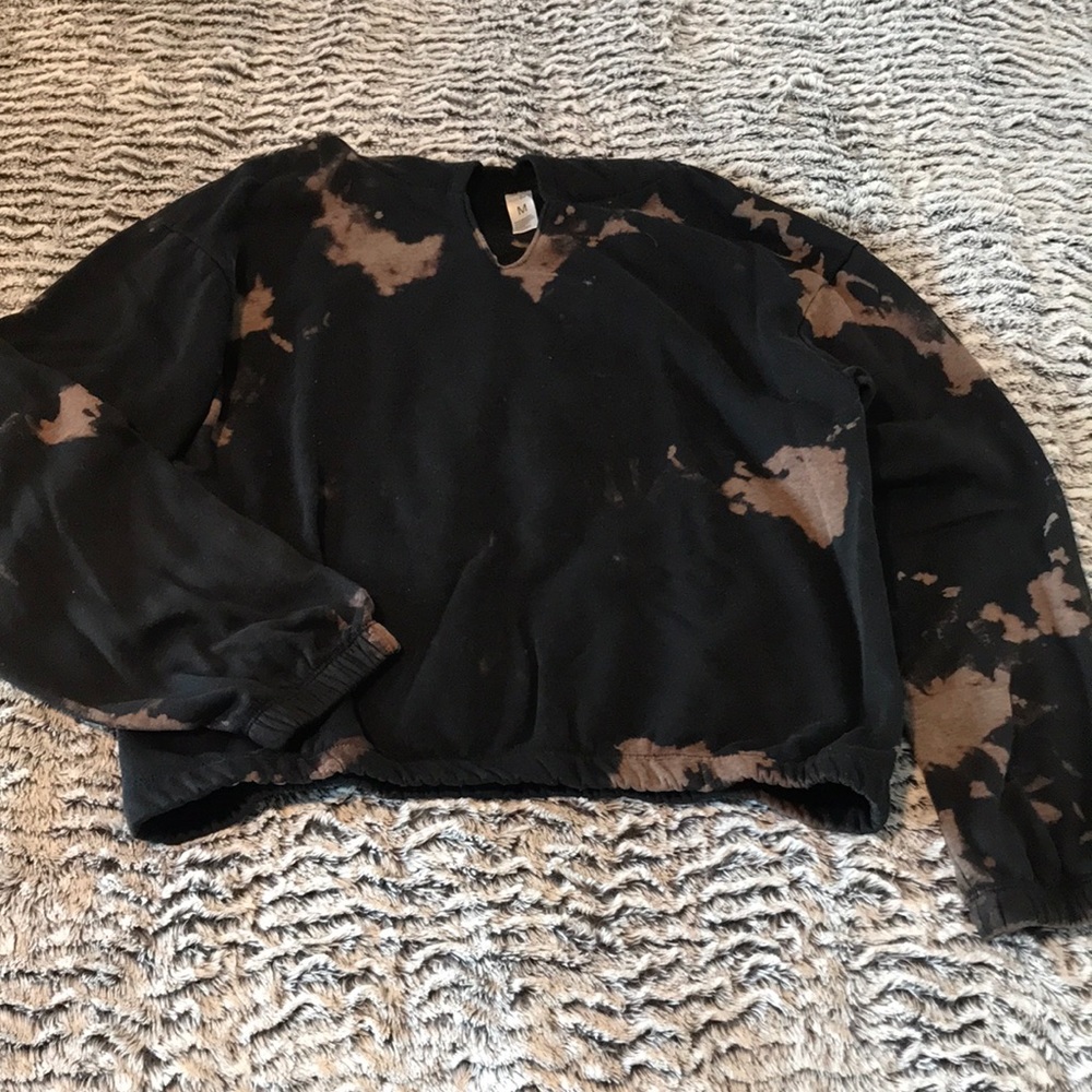 Black & Tan V-neck Hoodie size M